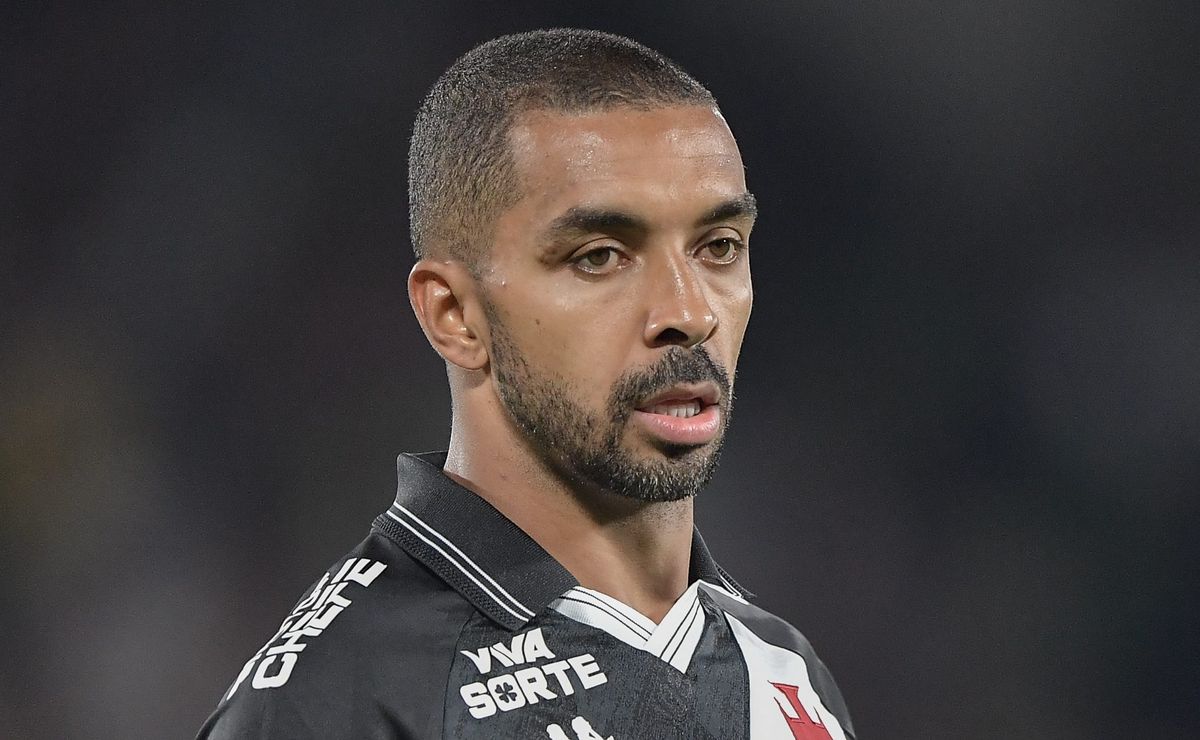 Vasco toma decisão final sobre transferência de Paulo Henrique para o Grêmio e recusa investida do Tricolor