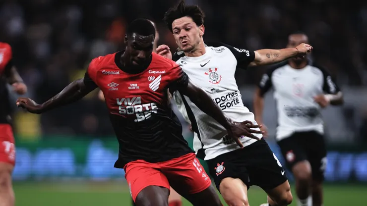 Athletico e Corinthians se enfrentam hoje