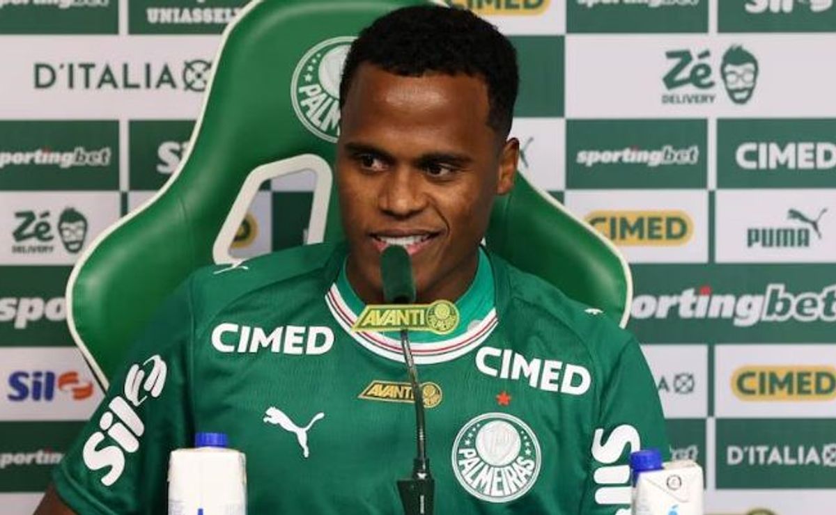Arias tem atitude criticada por Rafael Sobis após promessa feita à torcida do Fluminense