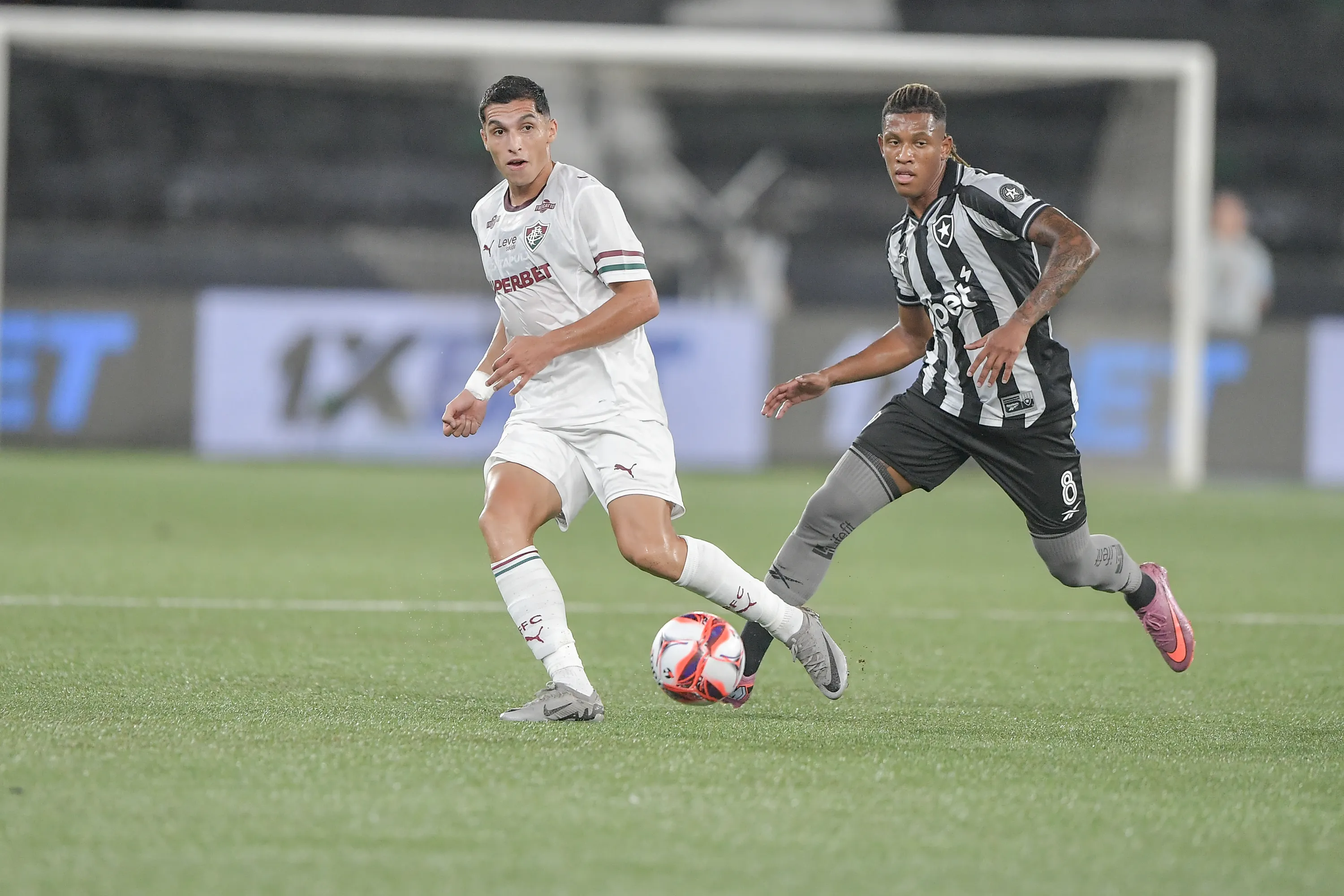Fluminense bateu o Botafogo no Nilton Santos neste ano. Foto: Thiago Ribeiro/AGIF