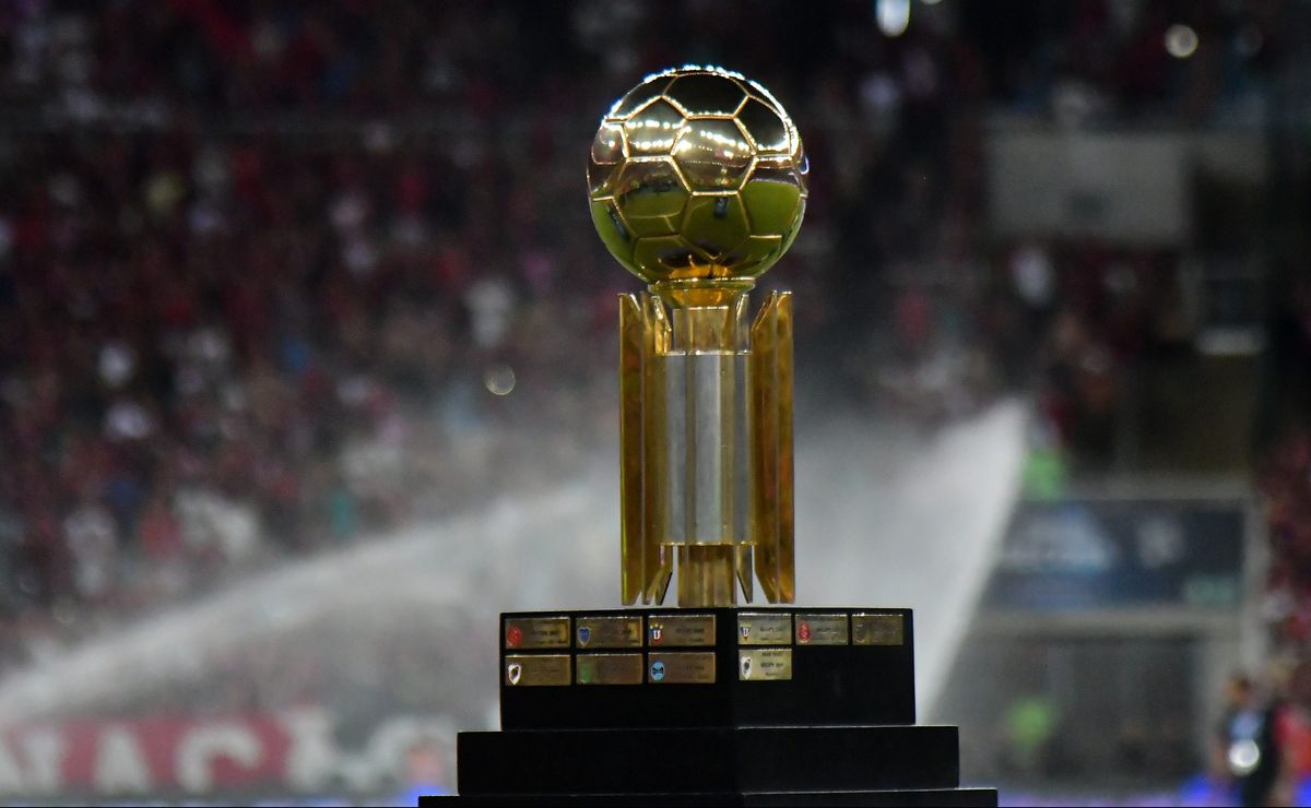 Flamengo X Lanús na final da Recopa Sul-Americana tem argentinos em busca de conquistar título inédito