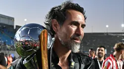 Eduardo Domínguez deixa o Estudiantes para assinar com o Galo por duas temporadas