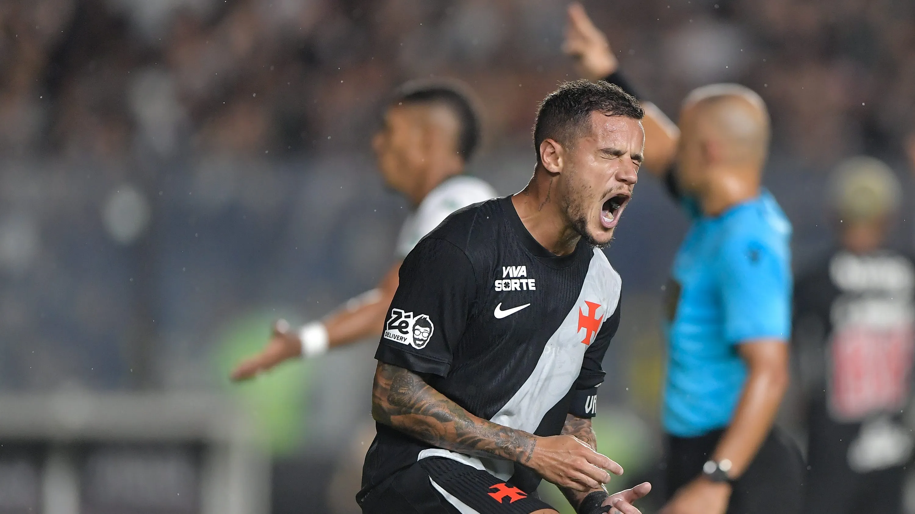 Coutinho vinha recebendo algumas críticas recentemente - Foto: Thiago Ribeiro/AGIF.