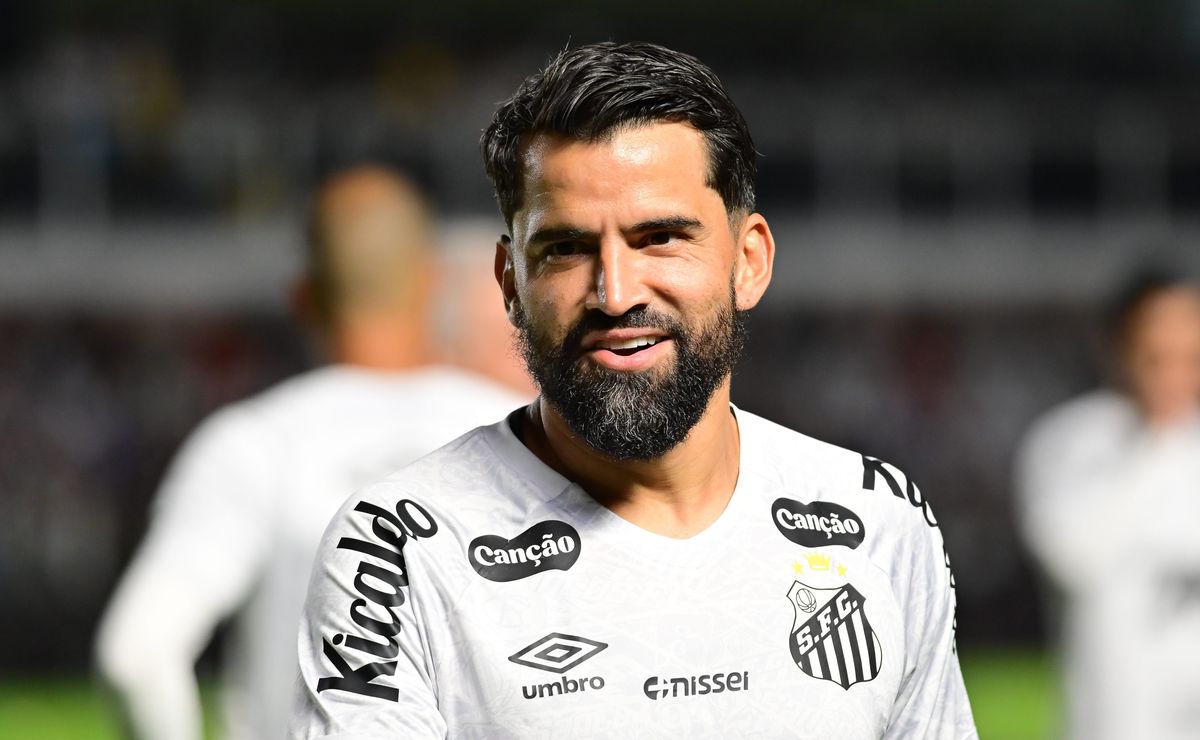 Rincón e Basso sofrem reviravolta no Santos, contratos não serão rescindidos, mas estão livres para sair