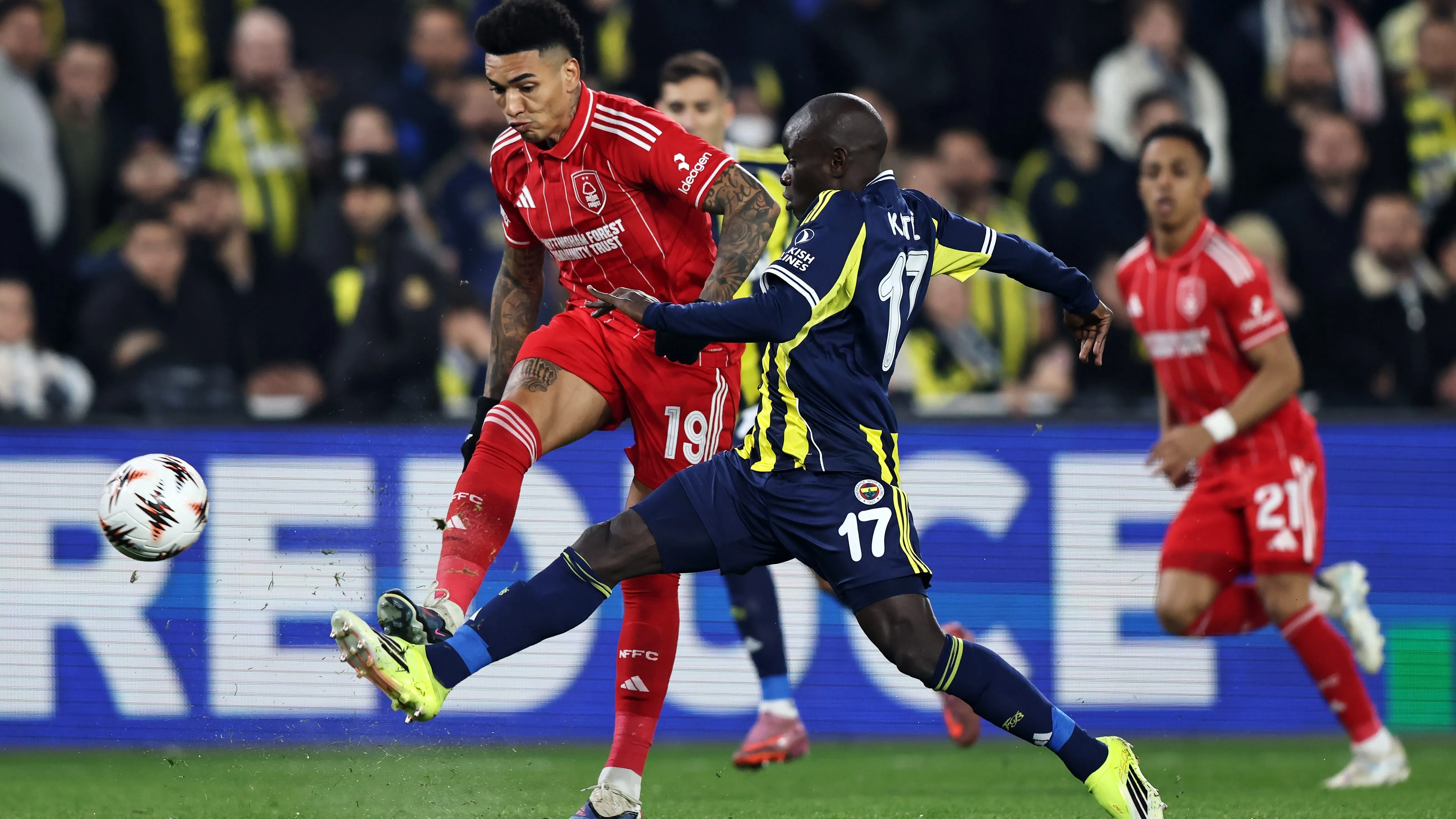Igor Jesus pelo Nottingham Forest. (Photo by Burak Kara/Getty Images)