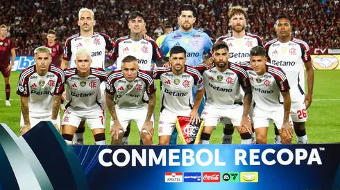 Time titular do Mengão que iniciou a partida contra o Lanús, na Argentina – Foto: Fotos: Gilvan de Souza/Flamengo