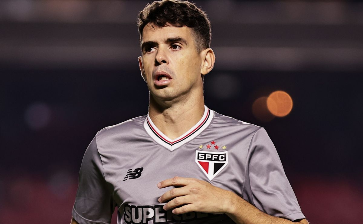 Divergência na rescisão de Oscar é detalhada por Rui Costa: “A bola está com quem o representa”