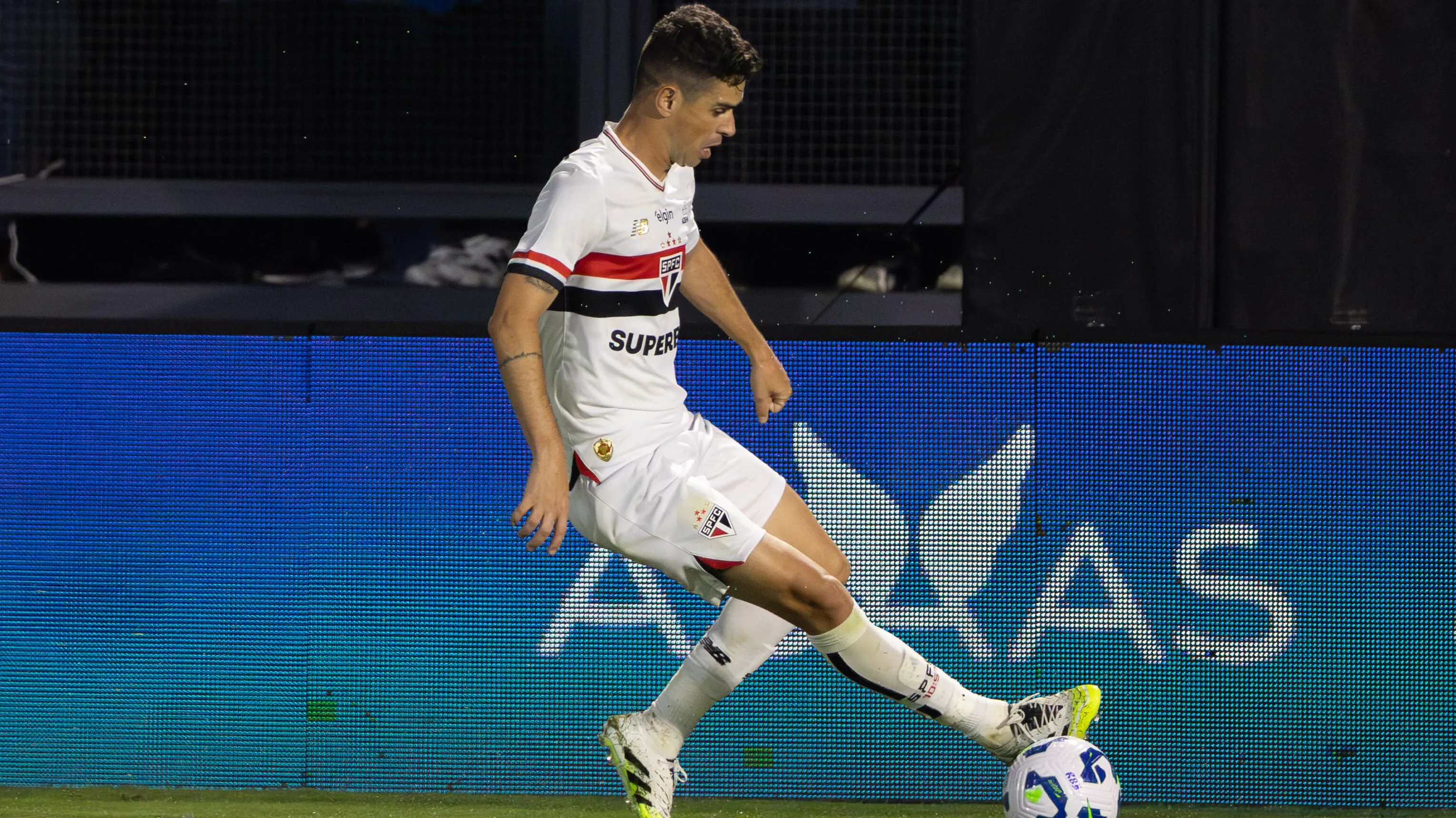 Oscar em ação pelo Tricolor – Foto: Joisel Amaral/AGIF