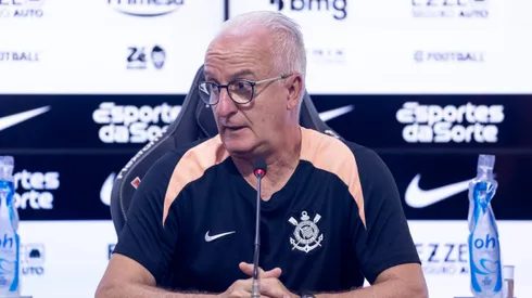 Dorival Júnior fez alerta preocupante sobre gramado sintético – Foto: Agência Corinthians – Rodrigo Coca