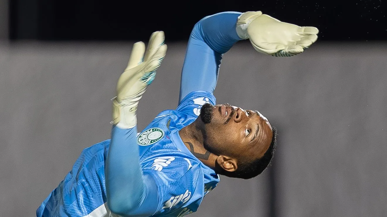 Carlos Miguel em ação pelo Verdão – Foto: Joisel Amaral/AGIF