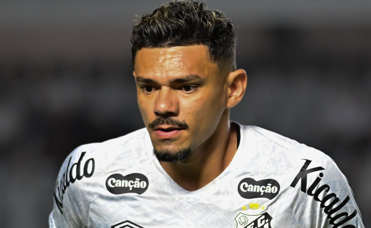 Coritiba fracassa em investida oficial por Tiquinho Soares e faz contato ao Corinthians por Pedro Raul