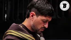 Arrascaeta camisa 10 do Flamengo durante viagem com a delegação Rubro-Negra