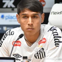 Alexis Duarte segue fora dos planos de Vojvoda no Santos