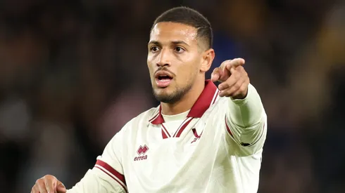 Volante tem o futuro incerto – Foto: George Wood/Getty Images.