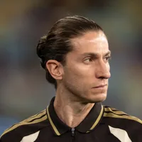Filipe Luís se posiciona no Flamengo após fala sobre Vinícius Júnior
