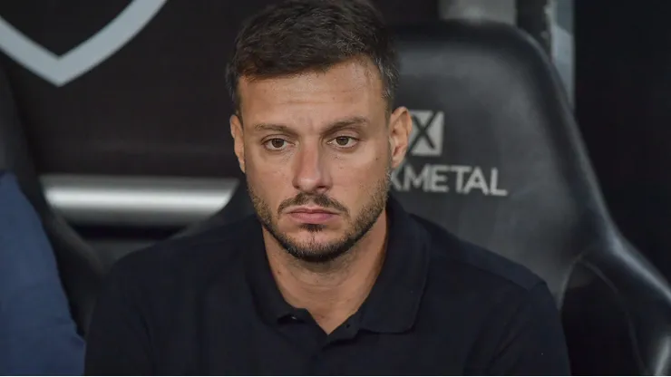 Treinador deu a sua opinião - Foto: Thiago Ribeiro/AGIF.