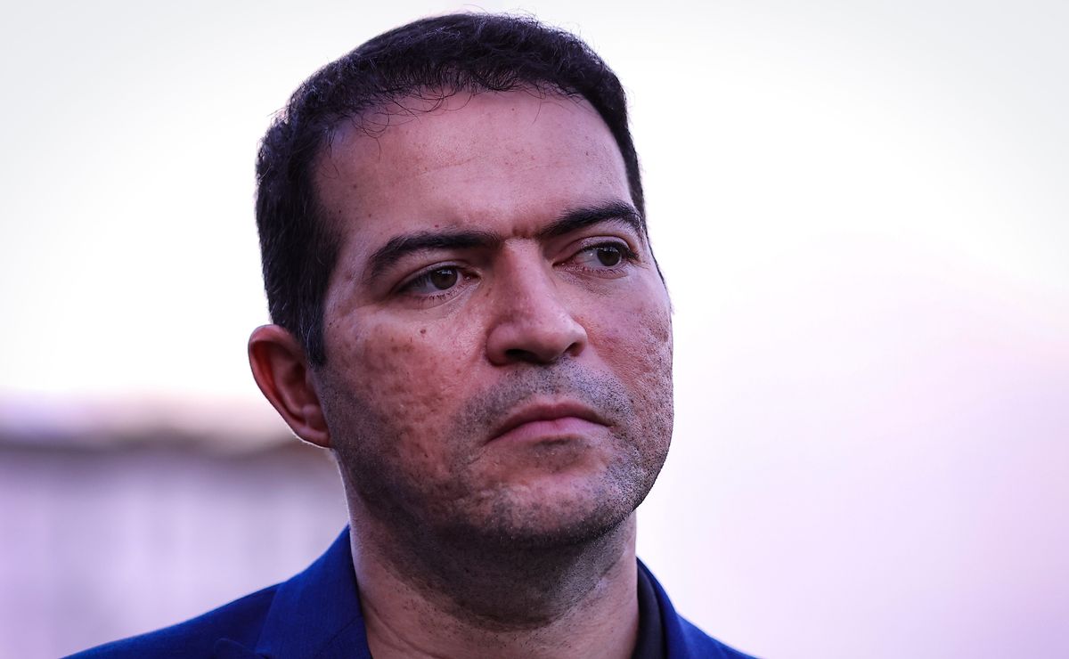 Marcelo Paz é rebatido por diretor de futebol do Palmeiras por declaração sobre os sintéticos: “Hipocrisia”