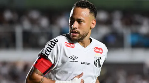 Neymar Jr. jogador do Santos durante partida contra o Velo Clube no estadio Vila Belmiro pelo campeonato Paulista 2026. Foto: Jota Erre/AGIF