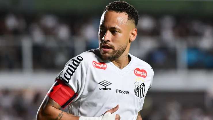 Neymar Jr. jogador do Santos durante partida contra o Velo Clube no estadio Vila Belmiro pelo campeonato Paulista 2026. Foto: Jota Erre/AGIF