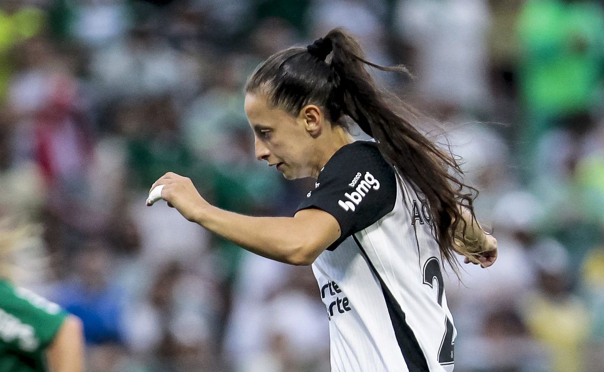 Belén Aquino é convocada pelo Uruguai e Corinthians chega a 10 representantes na Data Fifa