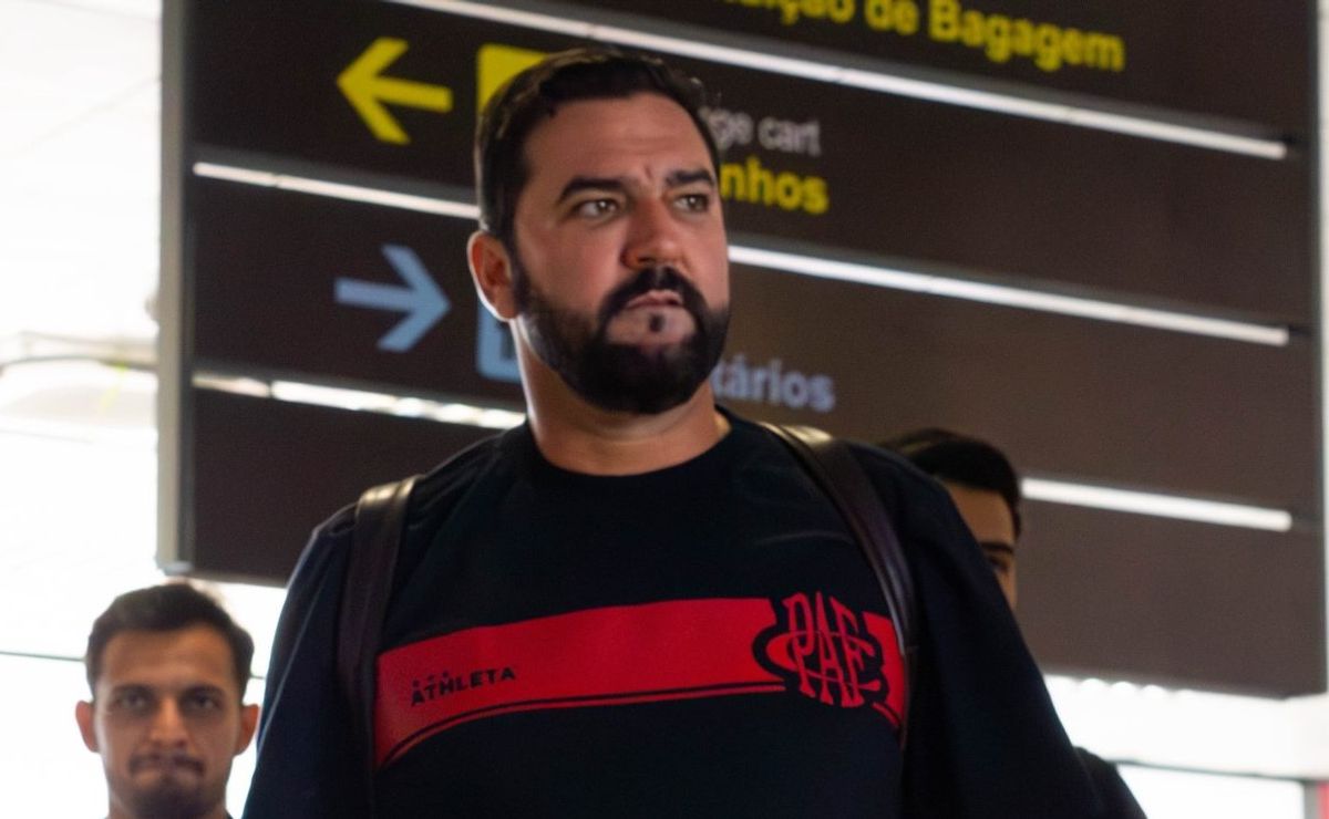 Danilo manda recado sobre reencontro com Tite e aumenta peso de Pouso Alegre x Cruzeiro