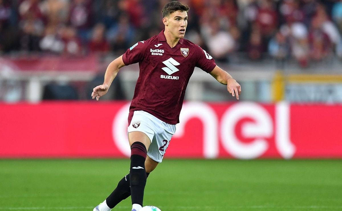 Botafogo recua por Di Cesare após exigência do Racing por venda definitiva