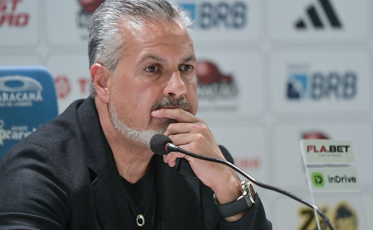 Flamengo descarta falta de reforço no ataque como motivo para o início ruim de temporada