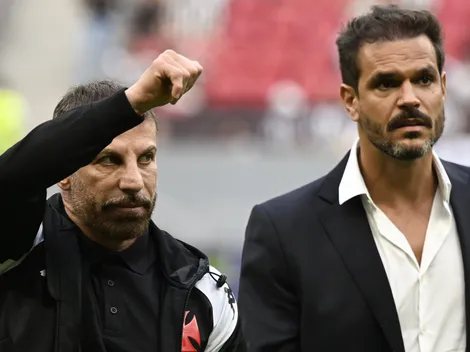 Diretoria do Vasco trabalha em sigilo por novo atacante de lado