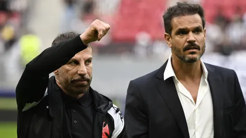 Pedrinho presidente do Vasco acompanhado do Admar Lopes diretor executivo do Vasco antes da partida contra o Botafogo no estadio Mane Garrincha pelo campeonato Brasileiro A 2025. Foto: Mateus Bonomi/AGIF