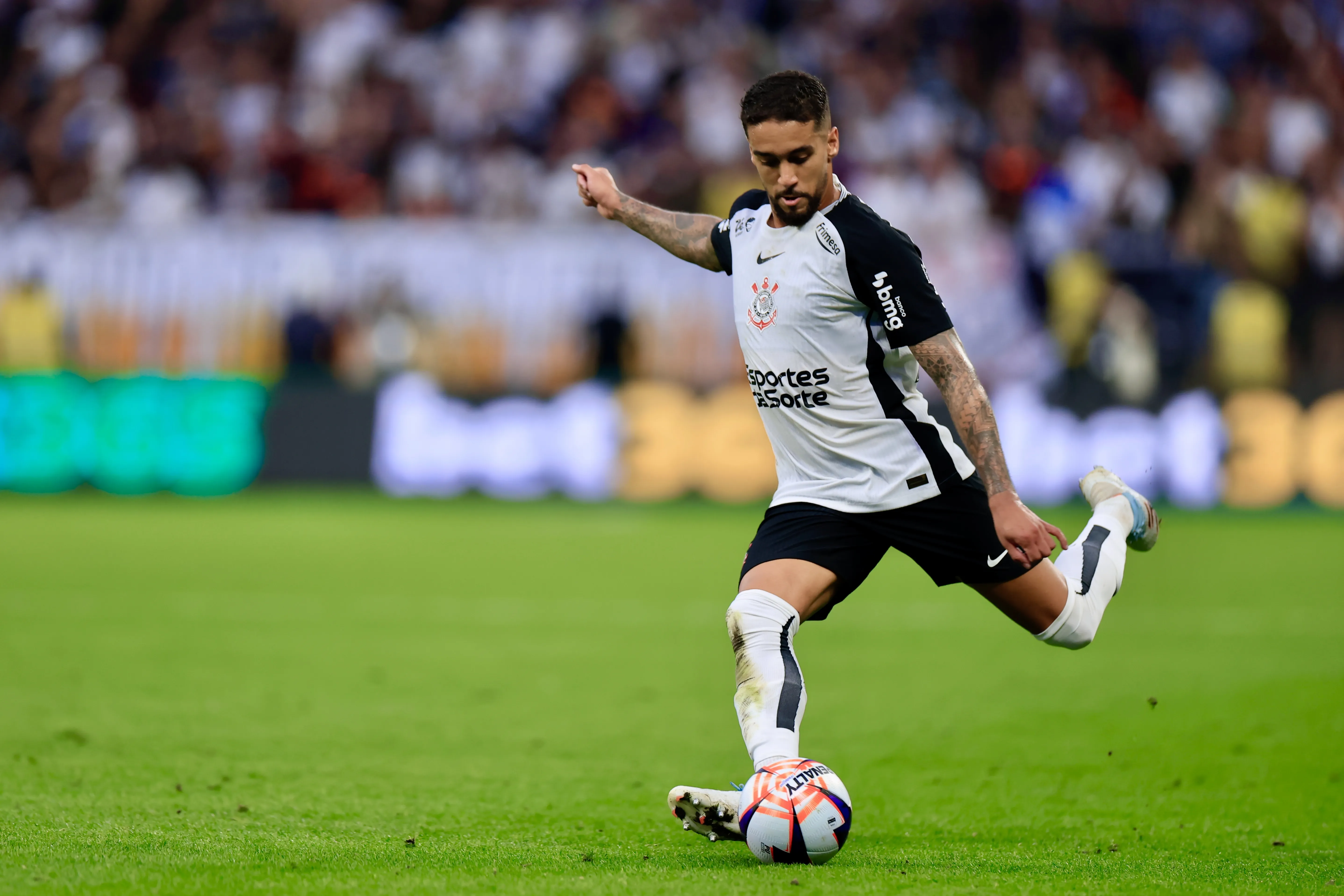 Matheus Pereira jogador do Corinthians durante partida contra o Sao Paulo no estadio Arena Corinthians pelo campeonato Paulista 2026. Foto: Marcello Zambrana/AGIF