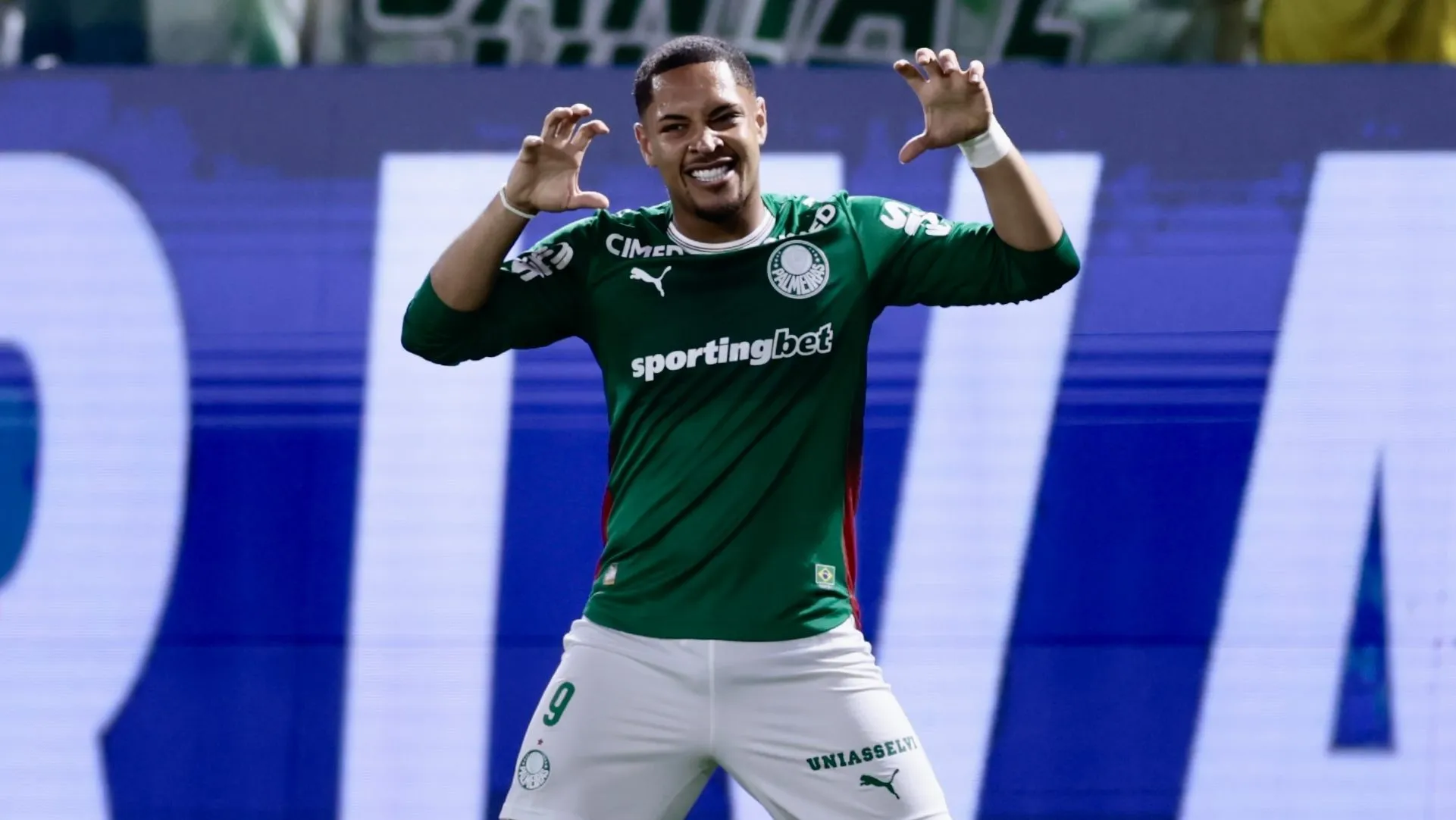 Vitor Roque, do Palmeiras