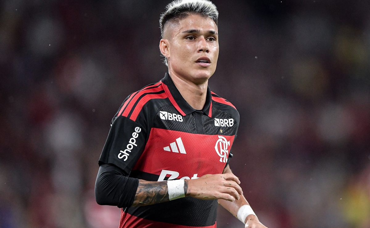 Luiz Araújo deve ser titular do Flamengo no Carioca após recusa ao Atlético