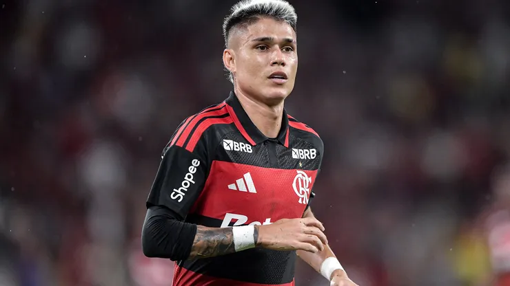 RJ - RIO DE JANEIRO - 25/01/2026 - CARIOCA 2026, FLUMINENSE X FLAMENGO - Luiz Araujo jogador do Flamengo durante partida contra o Fluminense no estadio Maracana pelo campeonato Carioca 2026. Foto: Thiago Ribeiro/AGIF