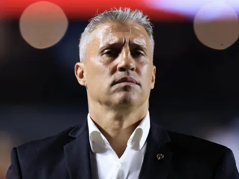 Crespo se posiciona sobre saída do São Paulo e manda recado direto