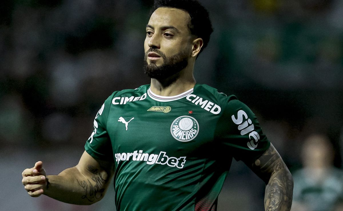 Felipe Anderson encanta torcida do Palmeiras em classificação e Abel Ferreira é criticado: “Só ele não enxerga”