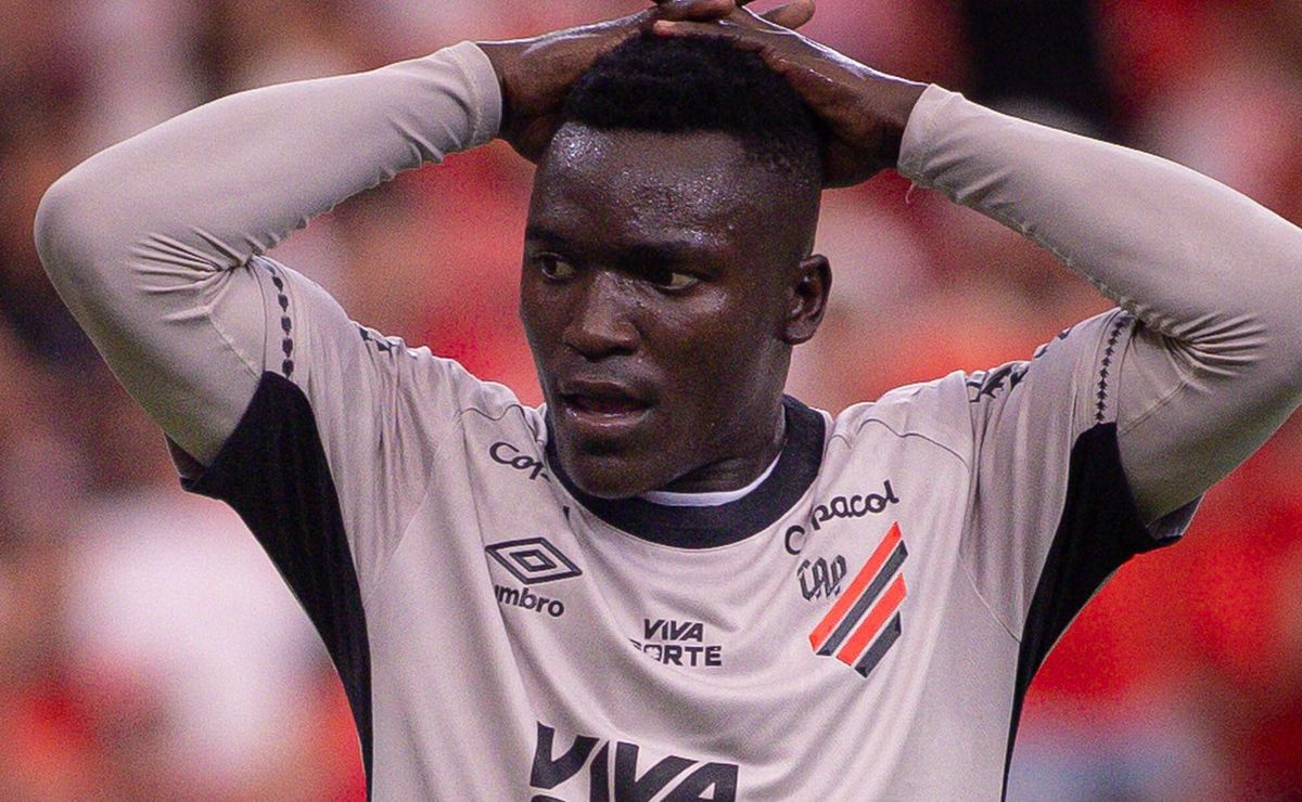 Corinthians debate contratação de Kevin Viveros e pedida de no mínimo R$ 51 milhões descarta negócio