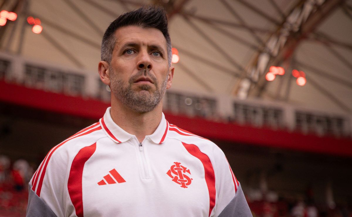 Pezzolano revela situação dos desfalques no Internacional antes da próxima partida pelo Brasileirão