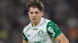 Giay é bem avaliado no mercado.