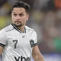 Artur recebe elogios de Martín Anselmi no Botafogo