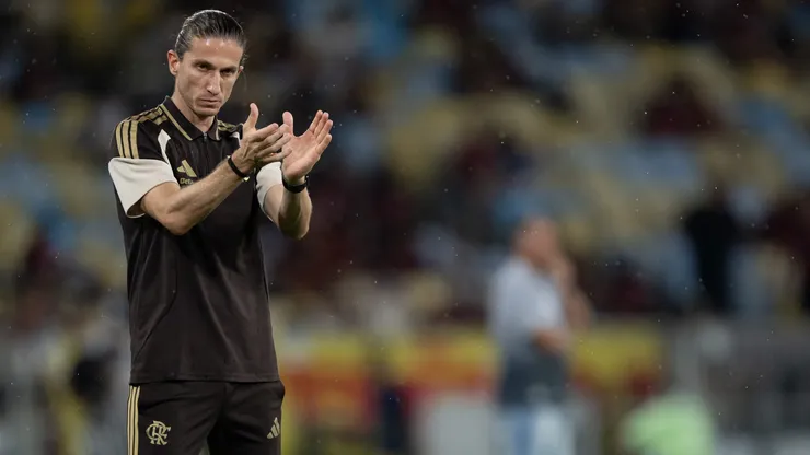 Filipe Luis, técnico do Flamengo, durante partida contra o Madureira no estadio Maracana pelo campeonato Carioca 2026. Foto: Jorge Rodrigues/AGIF