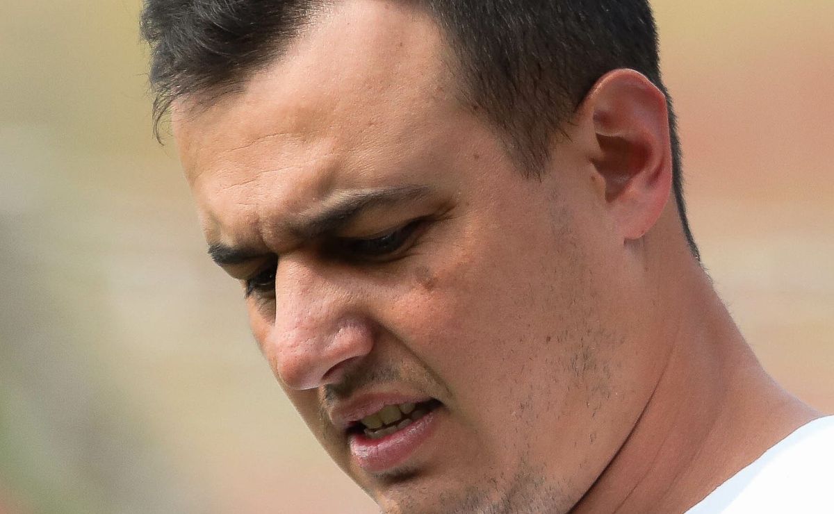 Bi brasileiro, campeão continental e vice mundial: por que Lucas Piccinato caiu no Corinthians?