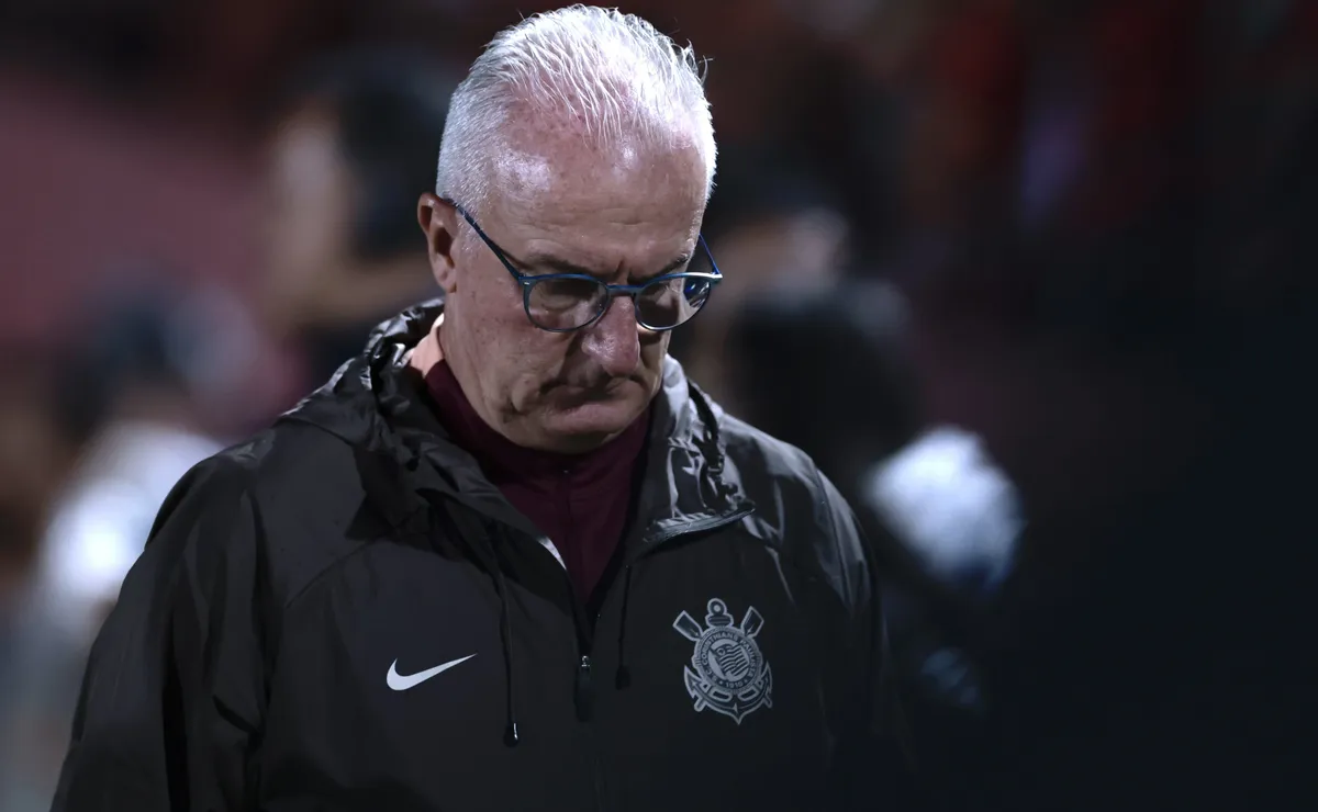 Dorival Júnior exalta atuação de Hugo Souza em Portuguesa x Corinthians Dorival Júnior exalta atuação de Hugo Souza em Portuguesa x Corinthians