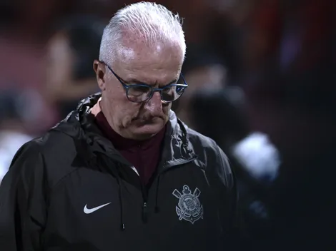 Dorival Júnior exalta atuação de Hugo Souza em Portuguesa x Corinthians