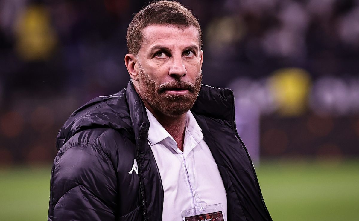 Vasco convoca reunião imediata para definir novo treinador após demissão de Diniz e acelera busca