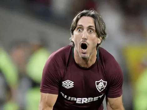Auxiliar do Fluminense critica arbitragem após expulsão de Zubeldía
