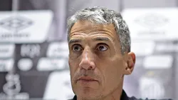 Juan Pablo Vojvoda está muito pressionado no Santos - Foto: Heuler Andrey/Getty Images