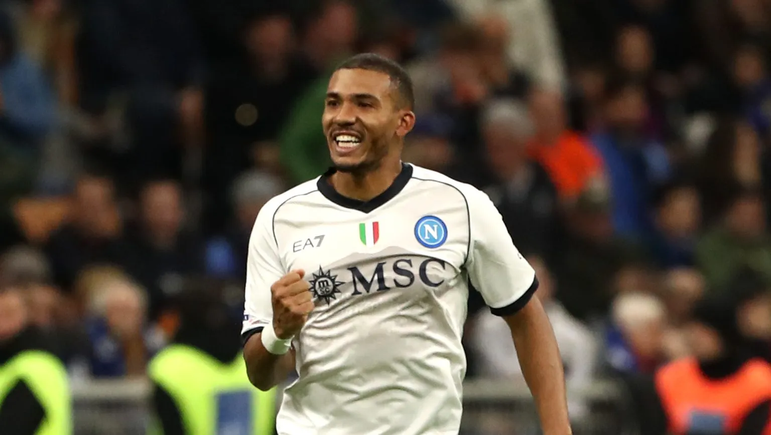 Juan Jesus em ação no Napoli – Foto Marco Luzzani/Getty Images