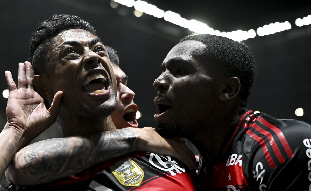 Flamengo já considera venda de meio-campista e Evertton Araújo pode ser negociado após Copa do Mundo