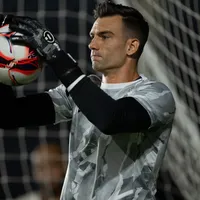 Léo Jardim pede apoio da torcida do Vasco após derrota