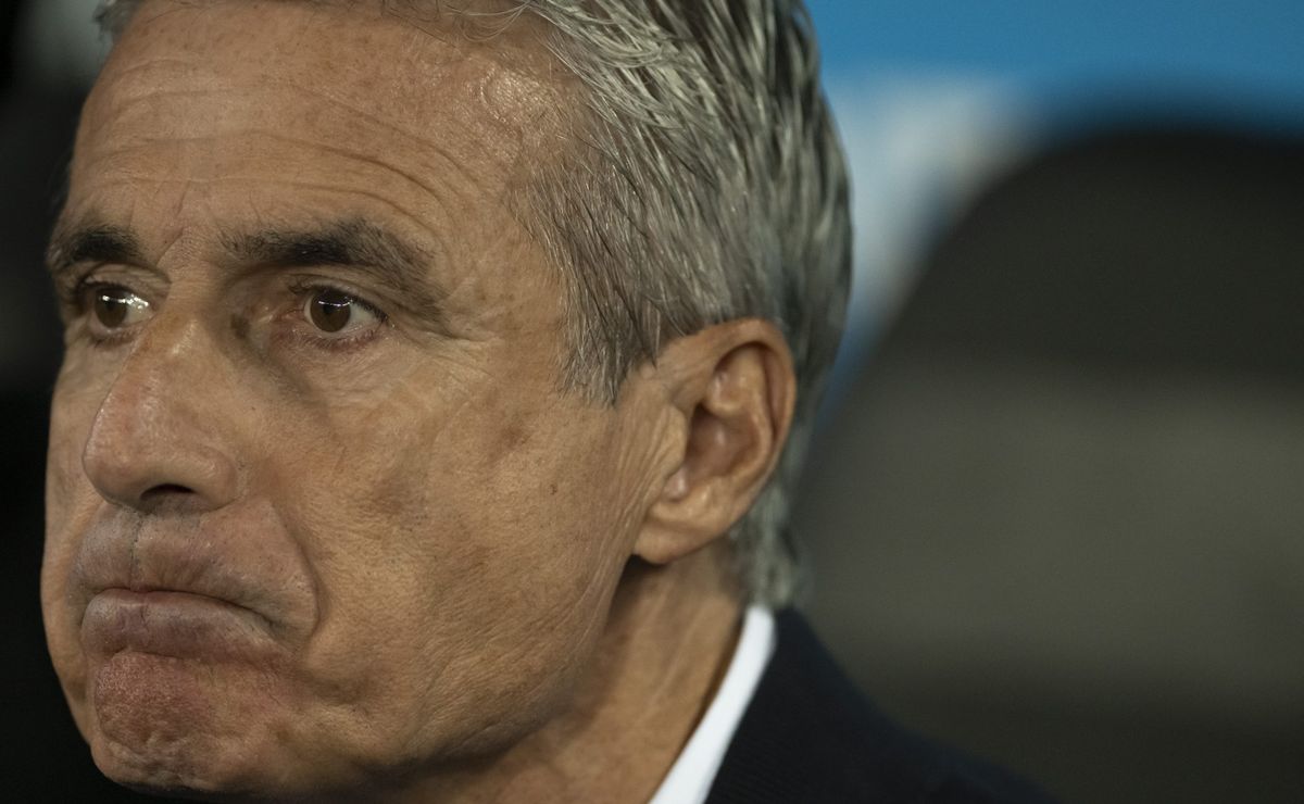 Luís Castro aprova e Grêmio contrata psicóloga ex-Seleção Brasileira, diz rádio